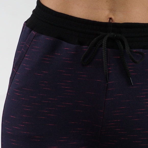 Joggers with side pockets - Picture 3 of 4